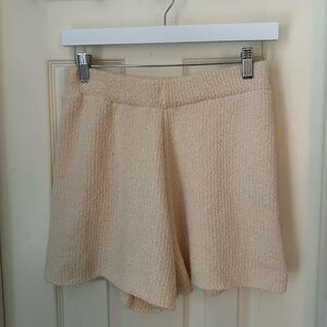 cream knit shorts